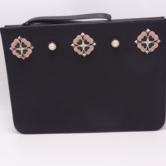 Kate Spade Handbags - Kate spade large Kelli Pouch Wristlet New With Tag